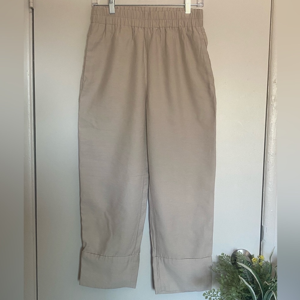 Zara women Khaki Chinos‎ size small